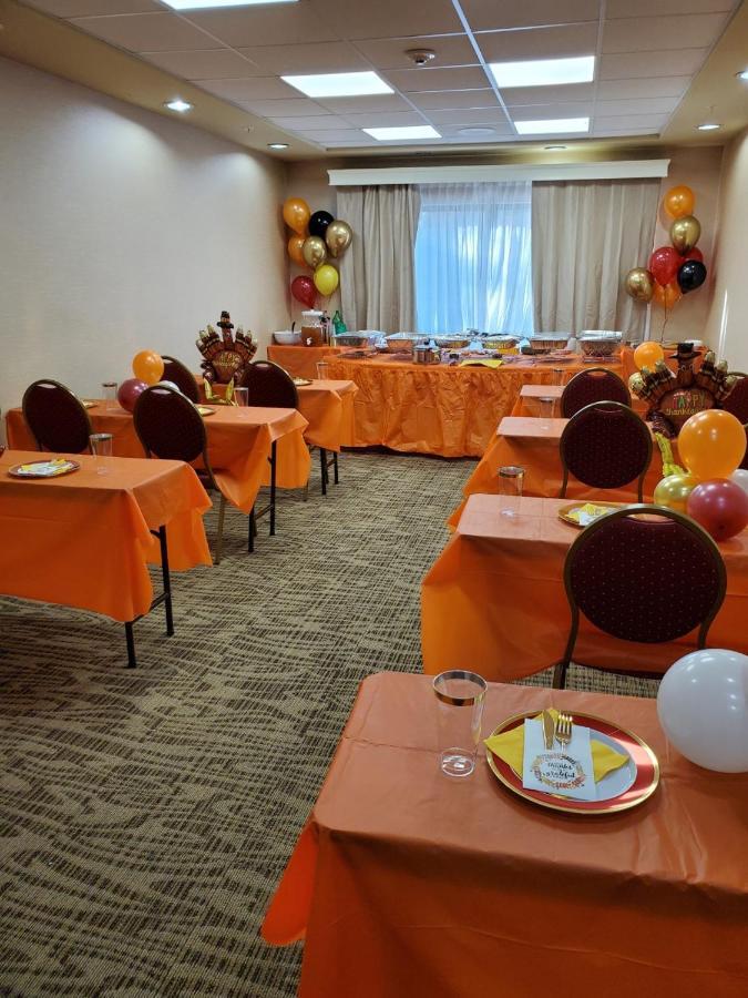 Comfort Suites Columbia Northeast - Fort Jackson Bagian luar foto