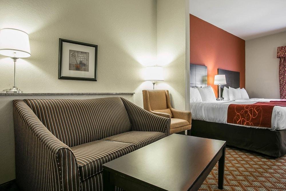 Comfort Suites Columbia Northeast - Fort Jackson Bagian luar foto