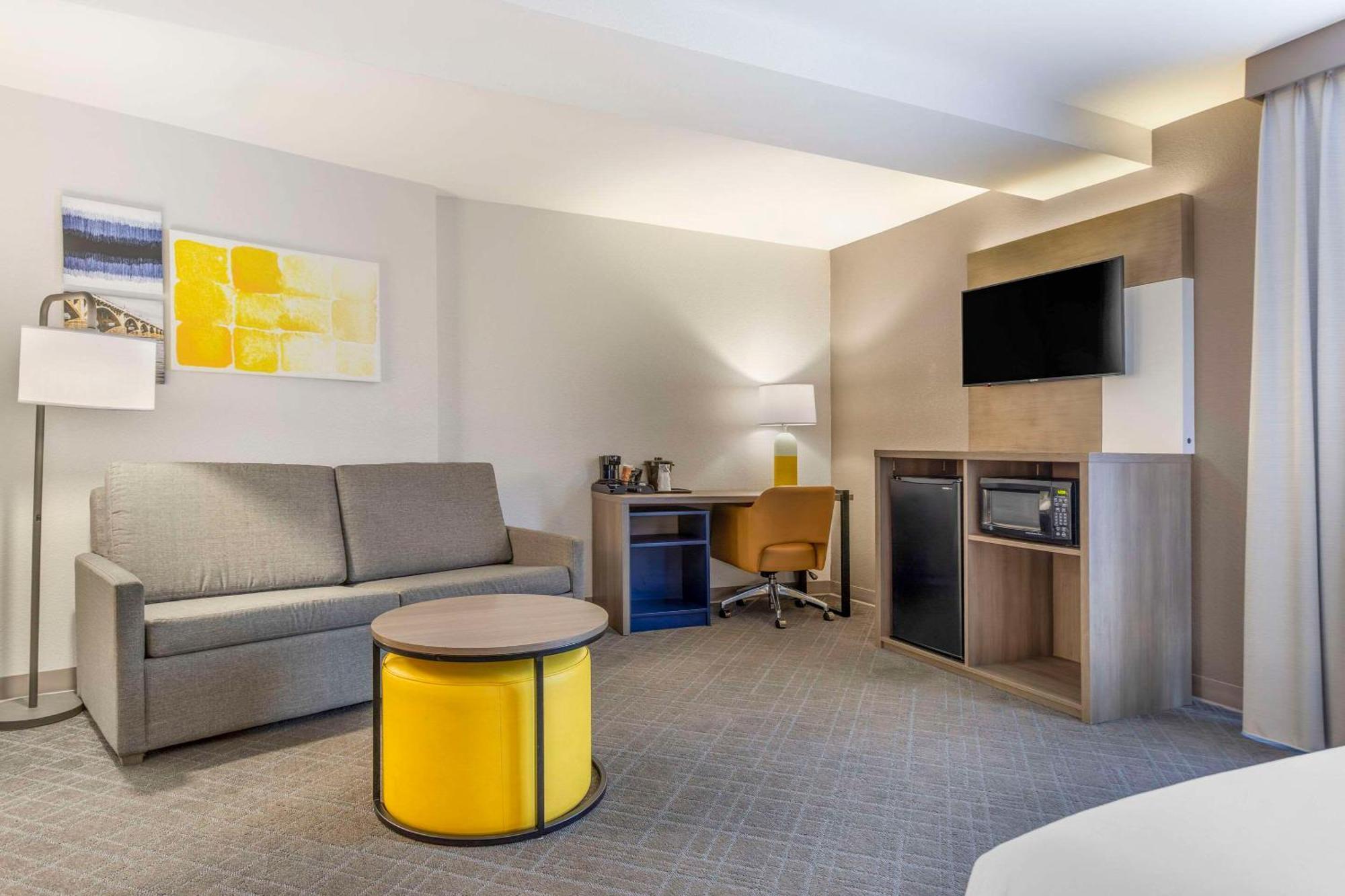Comfort Suites Columbia Northeast - Fort Jackson Bagian luar foto